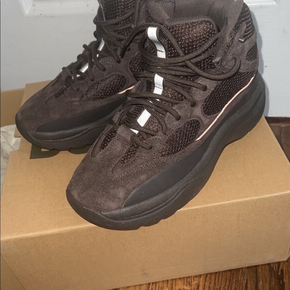 Yeezy Boots Brown Suede Only Worn Twice - Picture 3 of 5
